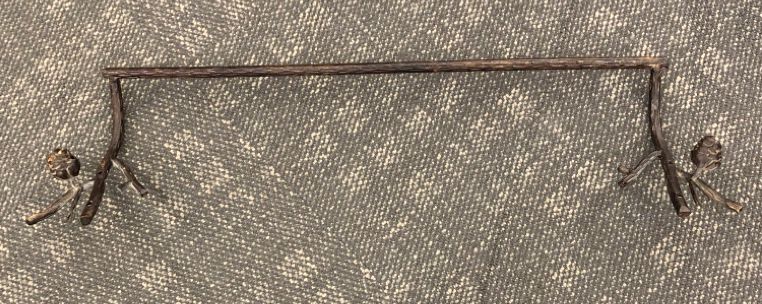 METAL BRANCH TOWEL HOLDER W/PINECONES.