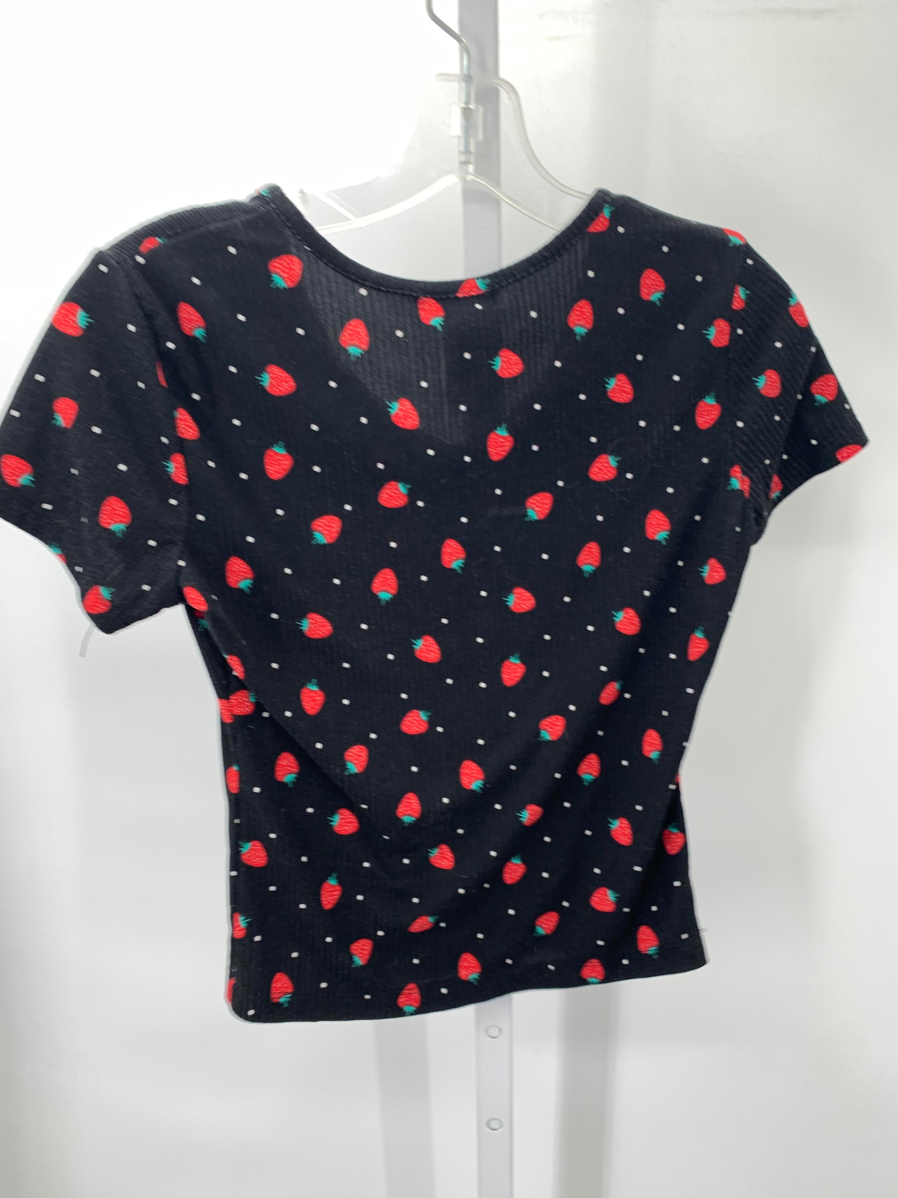 Size Medium Juniors Short Sleeve Shirt