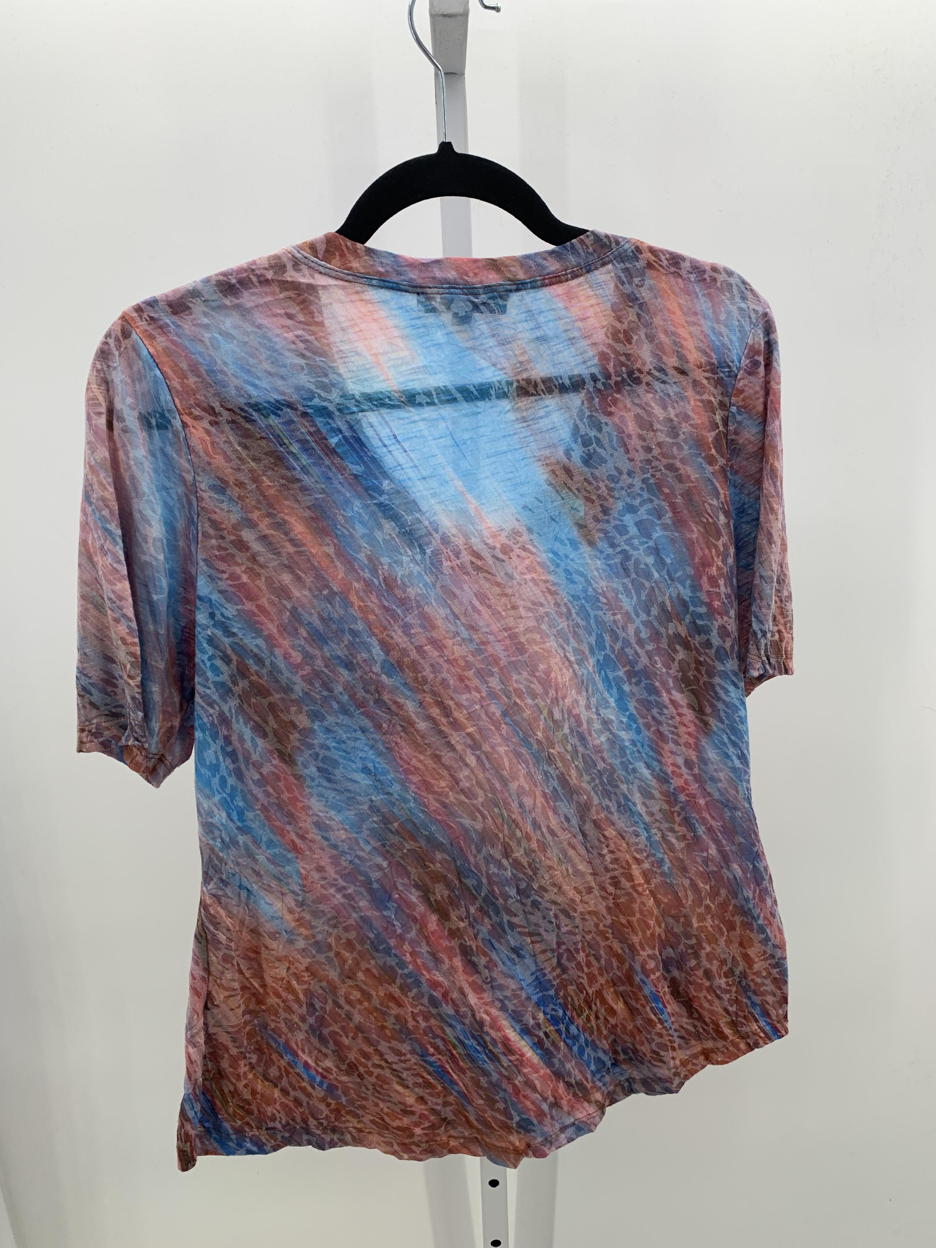Size Medium Misses Short Sleeve Shirt