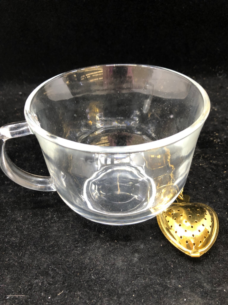 GLASS MUG WITH HEART STEEPER