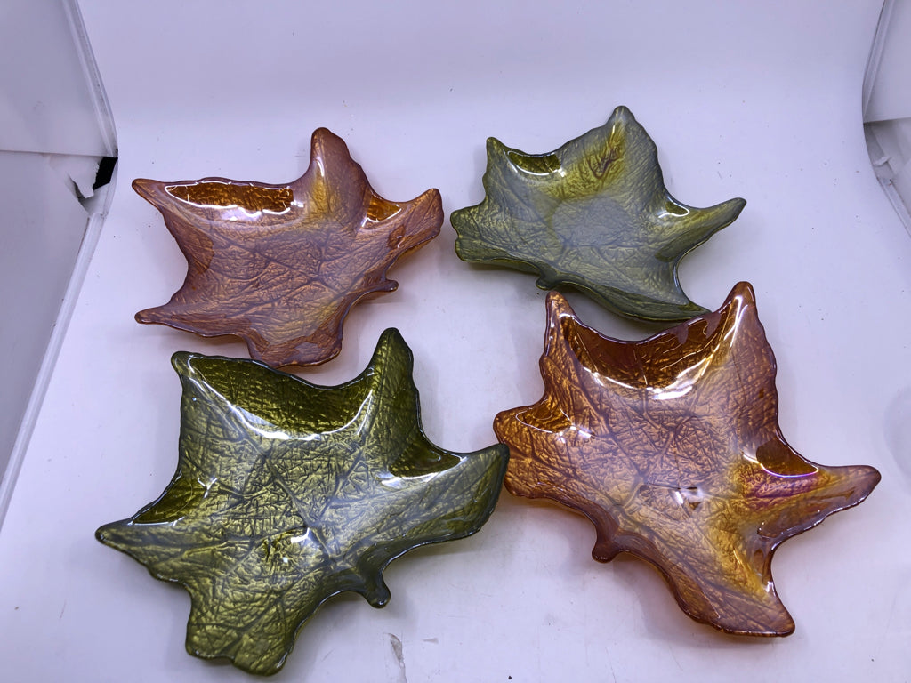 4 GREEN AND YELLOW LEAF BOWLS.