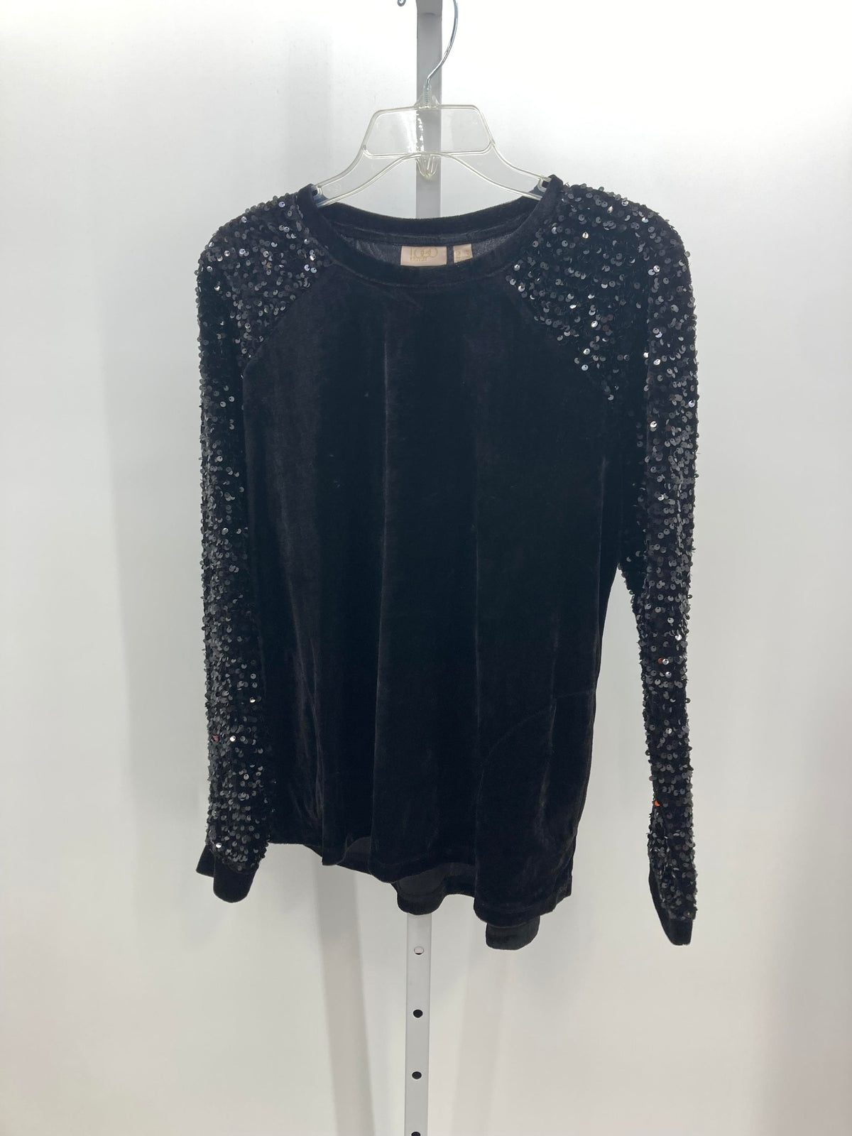 LOGO Size Medium Misses Long Sleeve Shirt