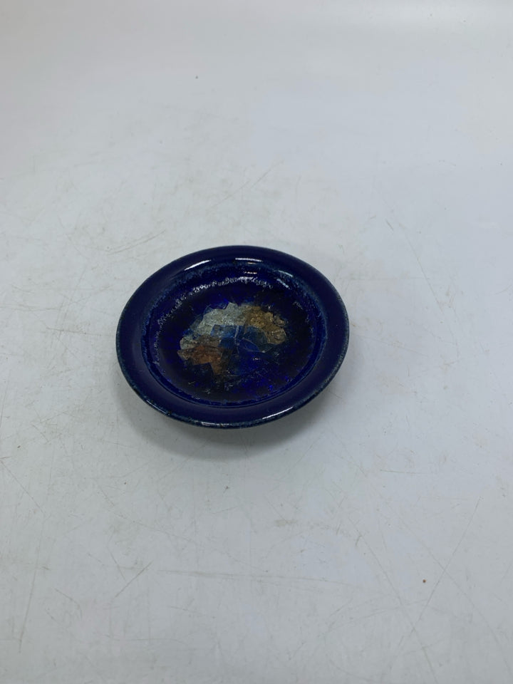 MINI DARK BLUE W/ CRYSTAL CENTER EARRING CATCH BOWL.