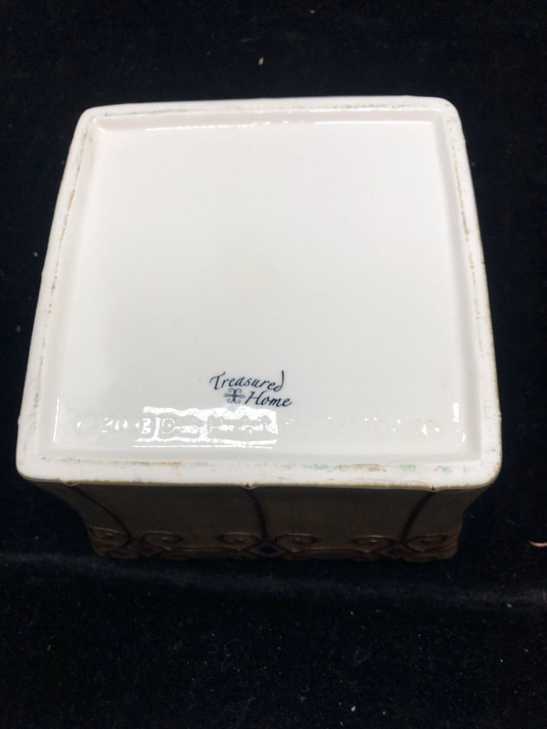 BROWN SQUARE CERAMIC EMBOSSED SCROLL CANISTER W/LID.