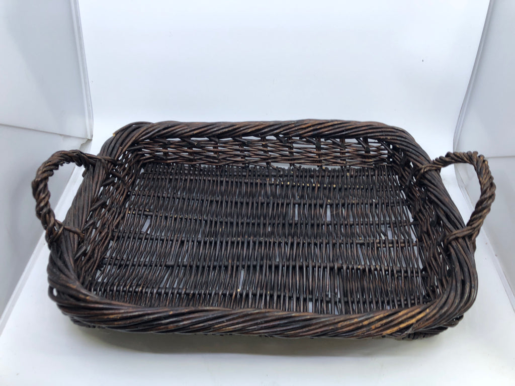 DARK WOVEN RECTANGLE BASKET TRAY W/HANDLES.