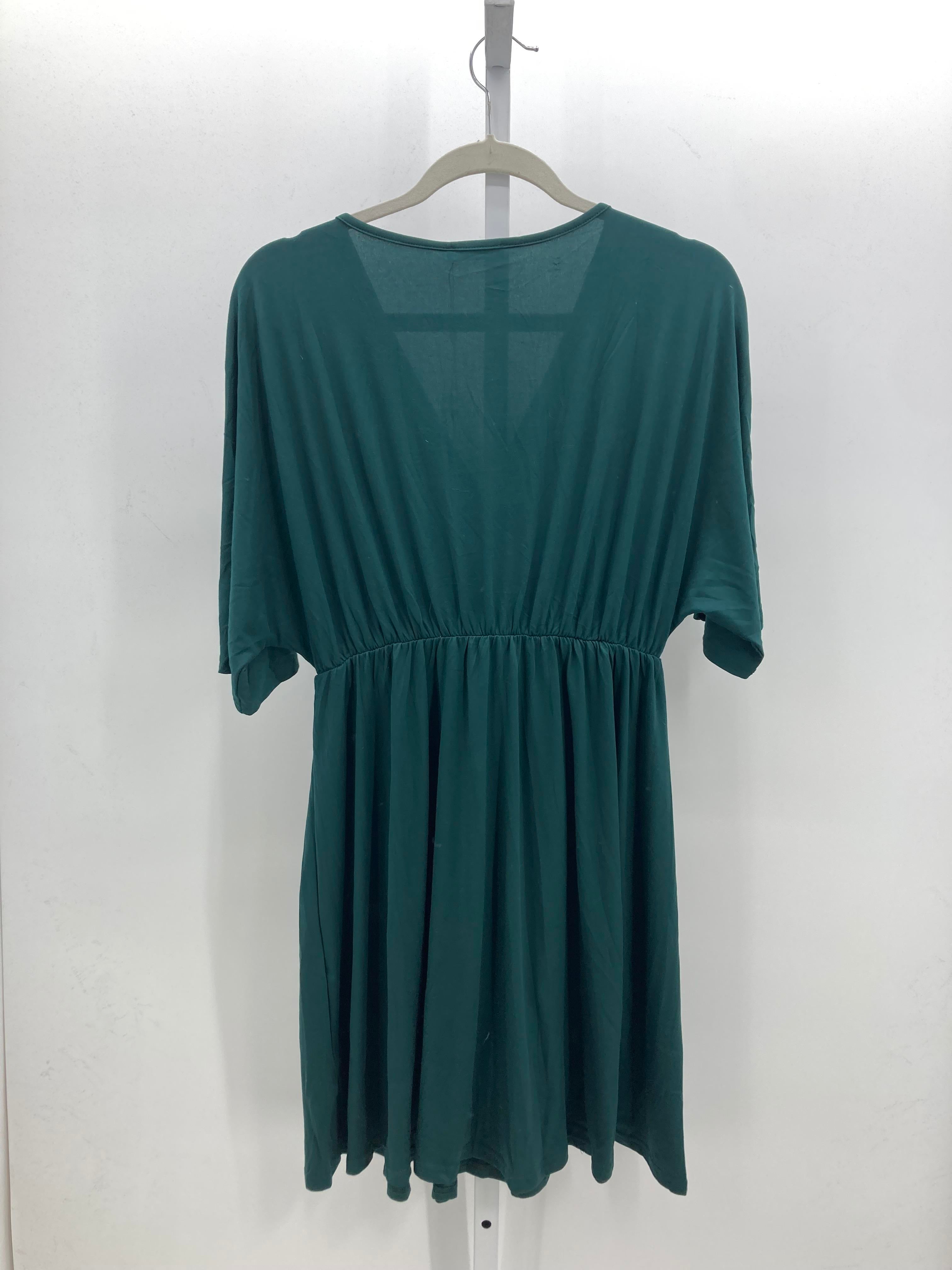 Size Medium Misses Short Sleeve Dress