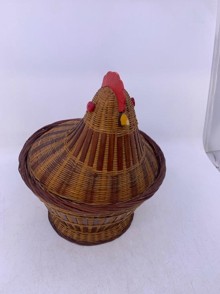 CHICKEN SHAPED BASKET.