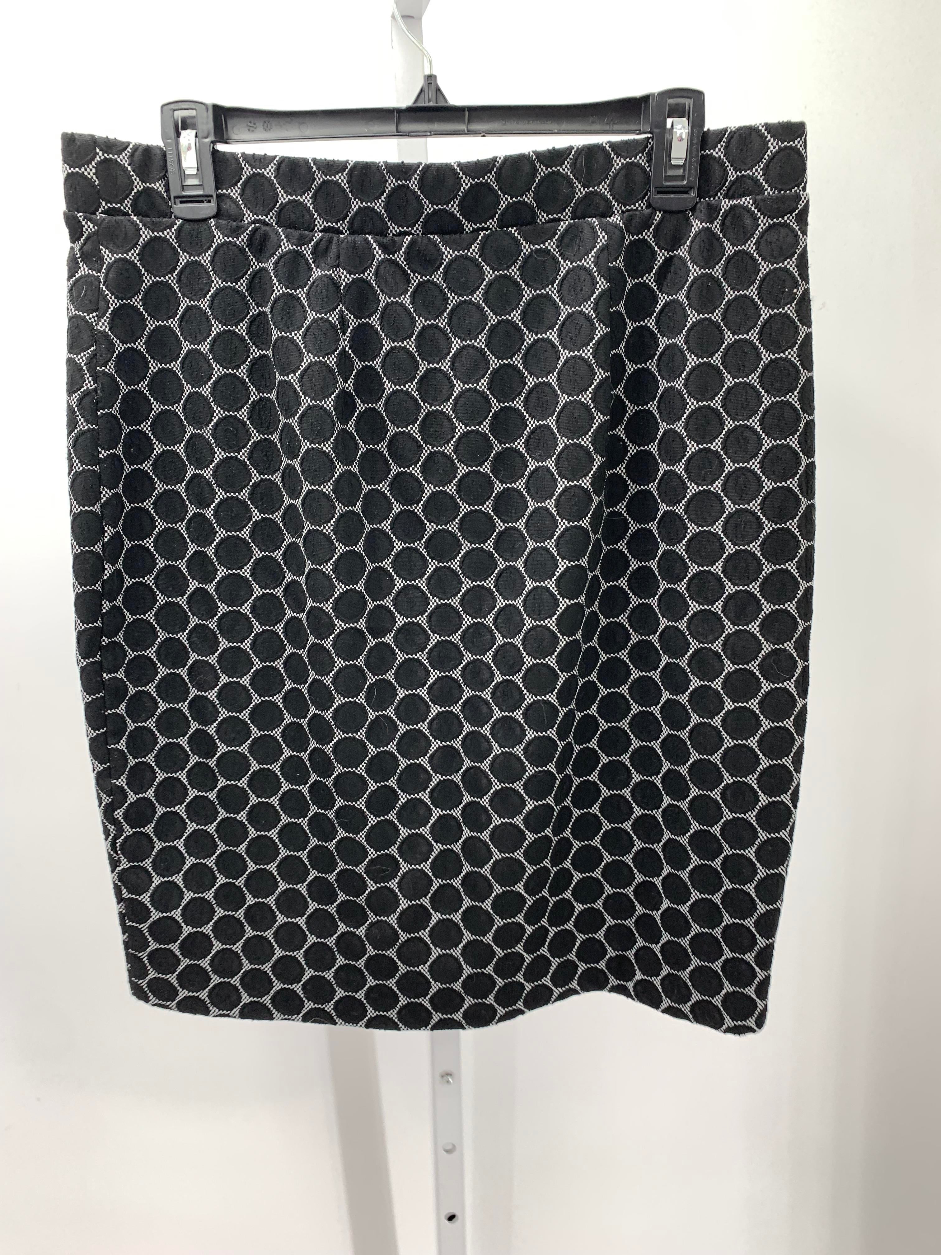 Elle Size Large Misses Skirt