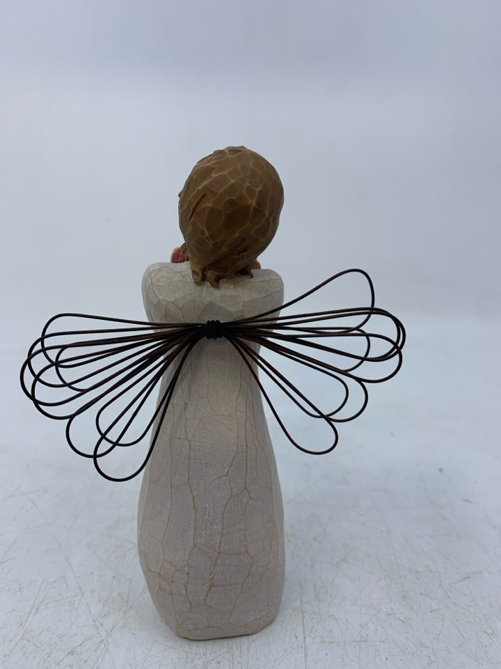 GOOD HEALTH GIRL HOLDING APPLES.