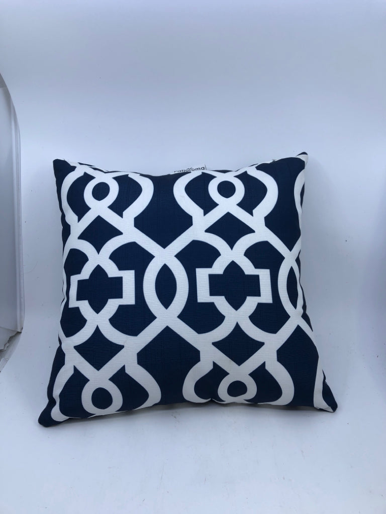 DARK BLUE OUTDOOR PILLOW W/ WHITE DESIGNS PATIOLOMA.
