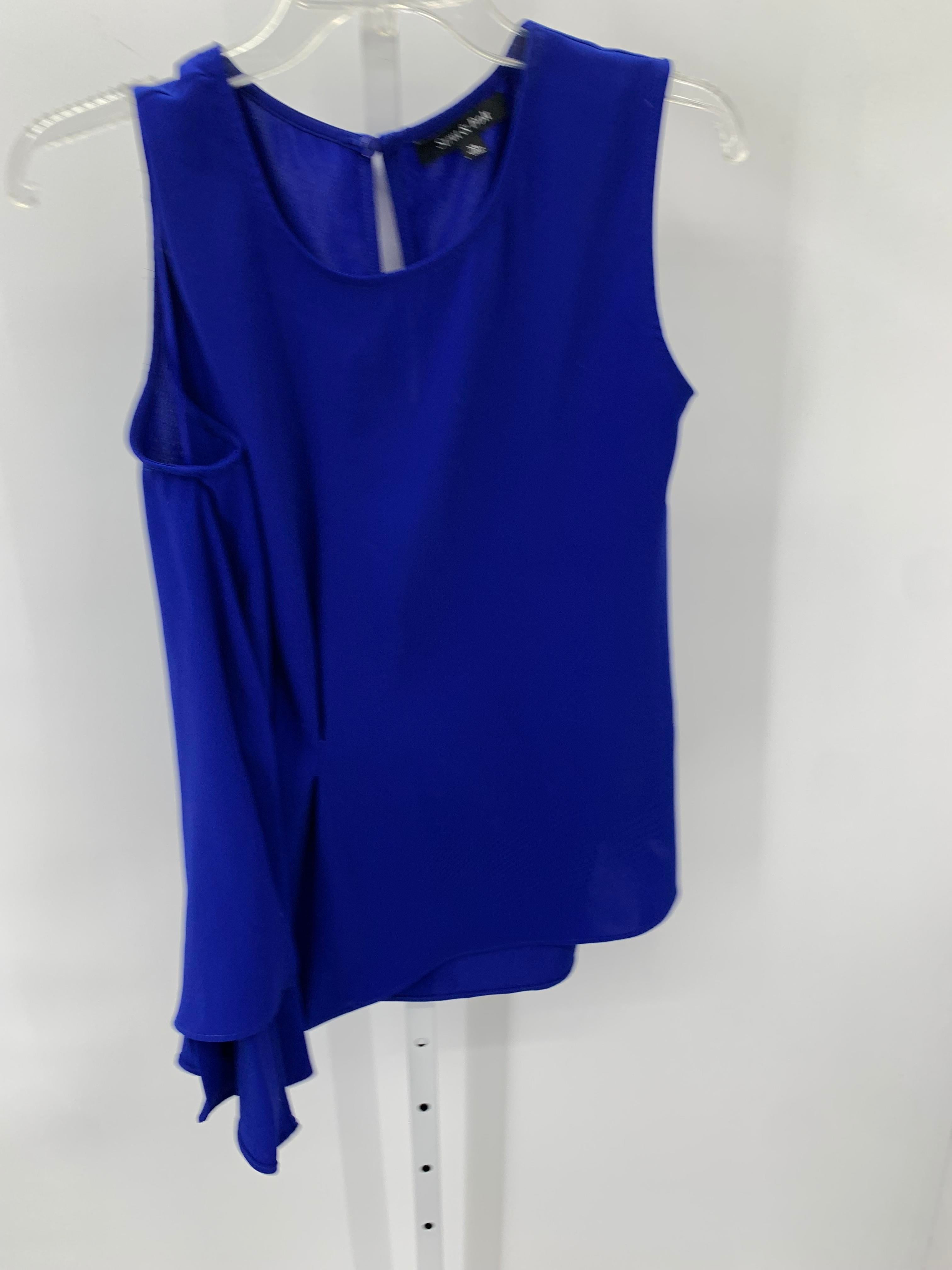 Size Extra Large Misses Sleeveless Shirt