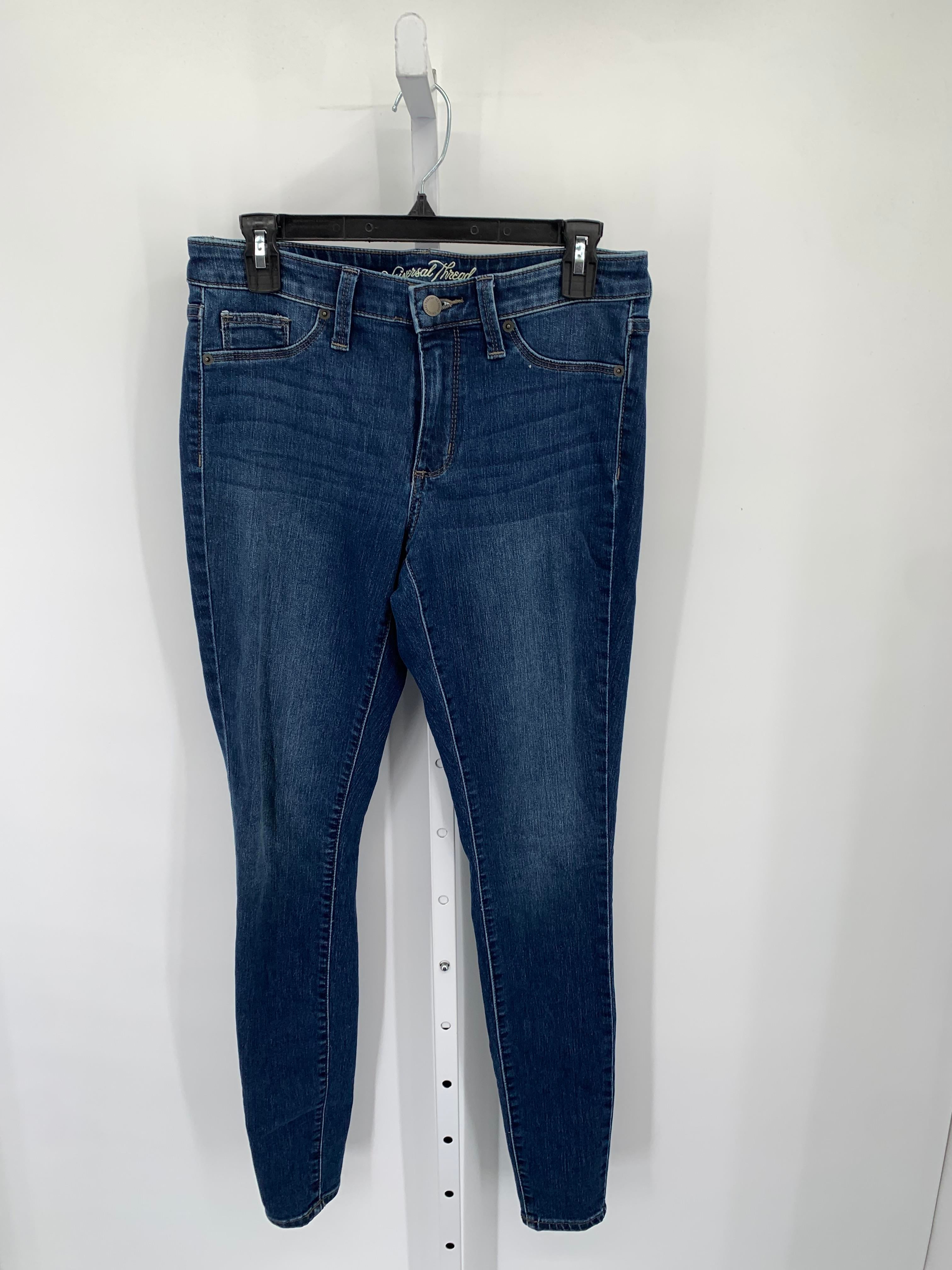 Universal Thread Size 4 Long Misses Jeans