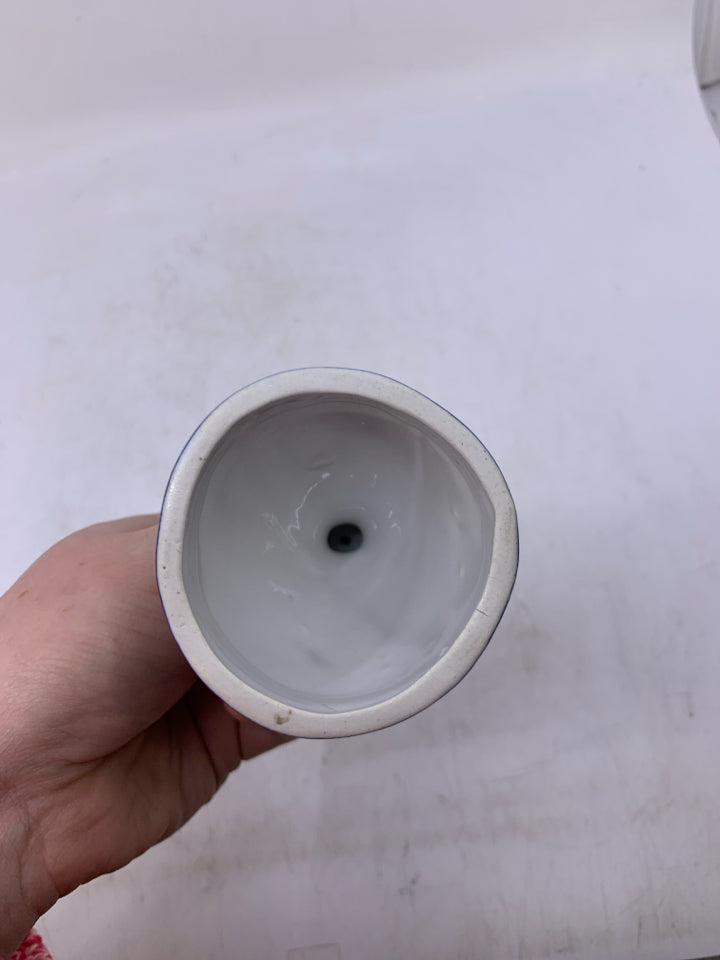 BLUE WHITE CERAMIC DUTCH LADY.