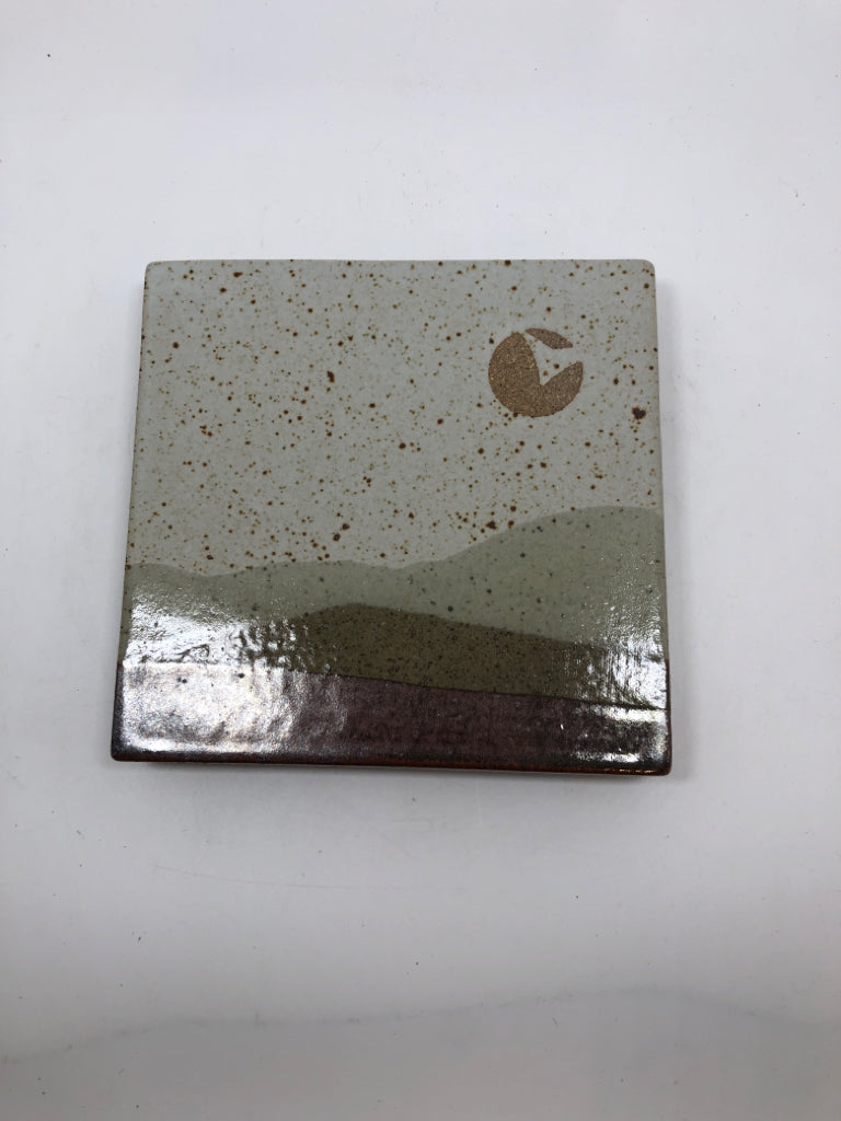 POTTERY TRIVET