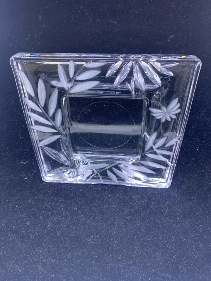 ETCHED CRYSTAL PICTURE FRAME.