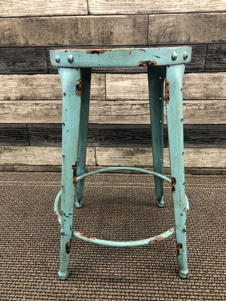 TEAL DISTRESSED STOOL.