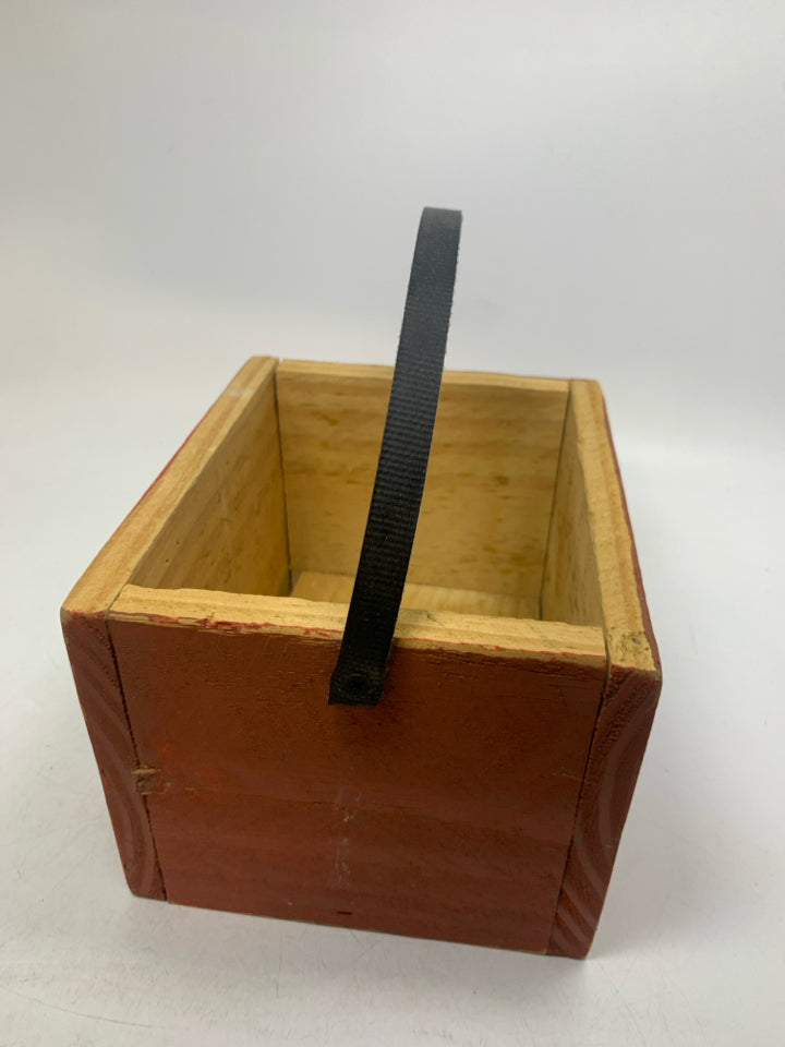 ORANGE JACKO LANTERN PAINTED WOOD BOX W/ HANDLE.