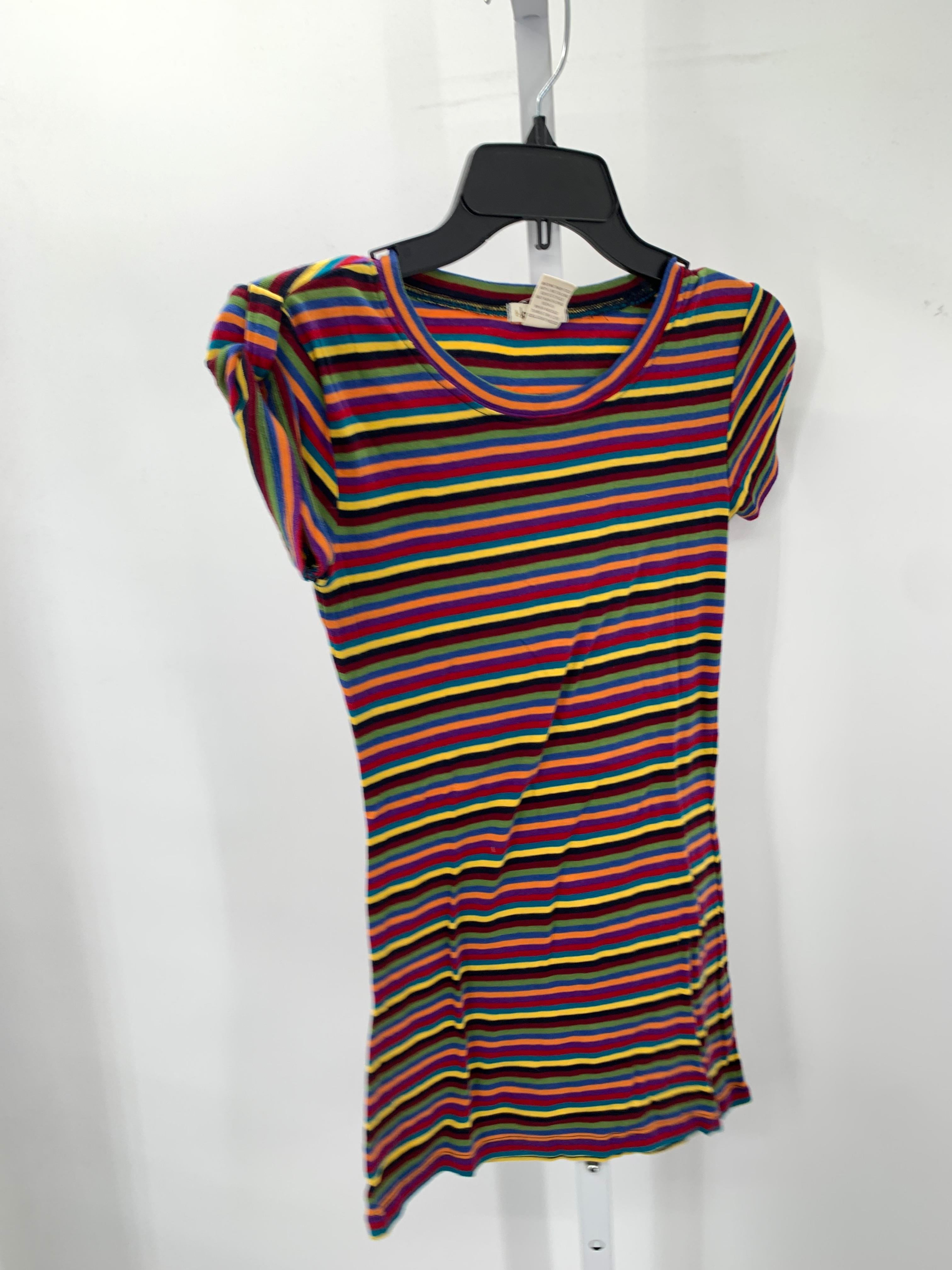 Size Medium Juniors Short Sleeve Shirt