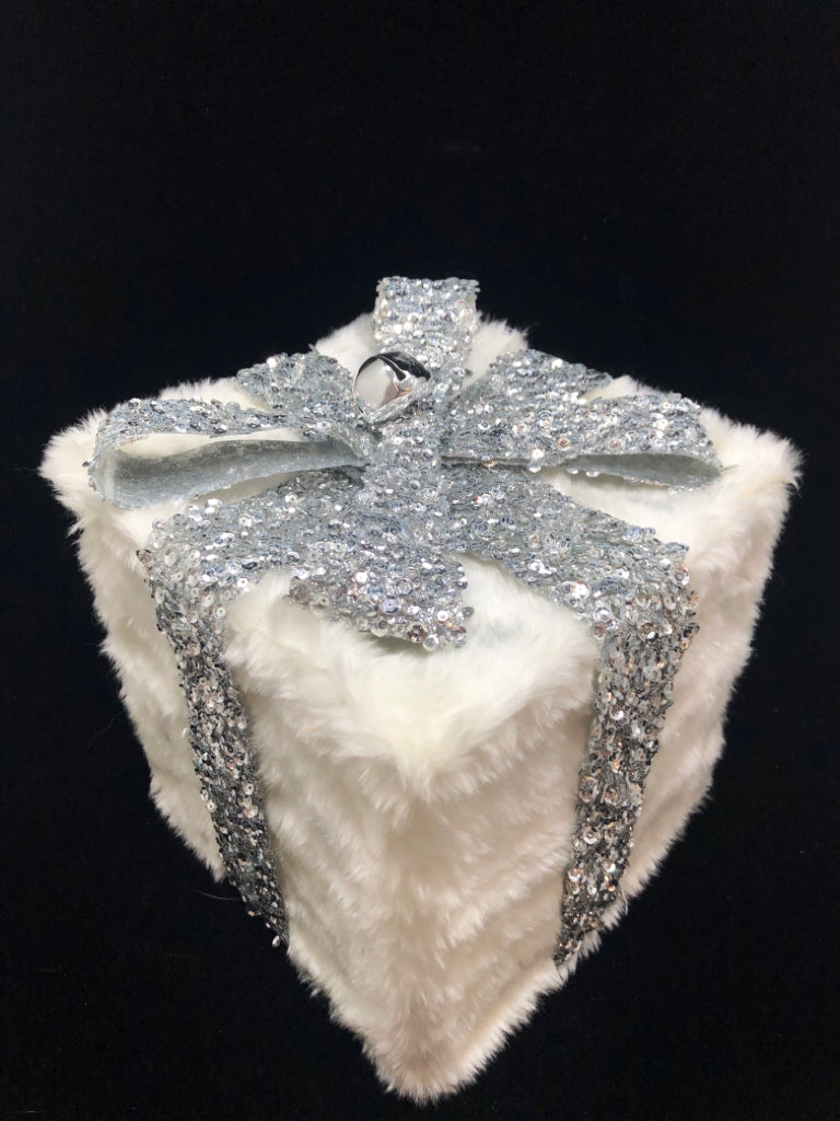 FUZZY WHITE PRESENT DECOR W/GLITTER RIBBON.