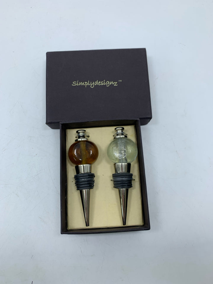 NIB 2 HEAVY GLASS WINE BOTTLE STOPPERS.