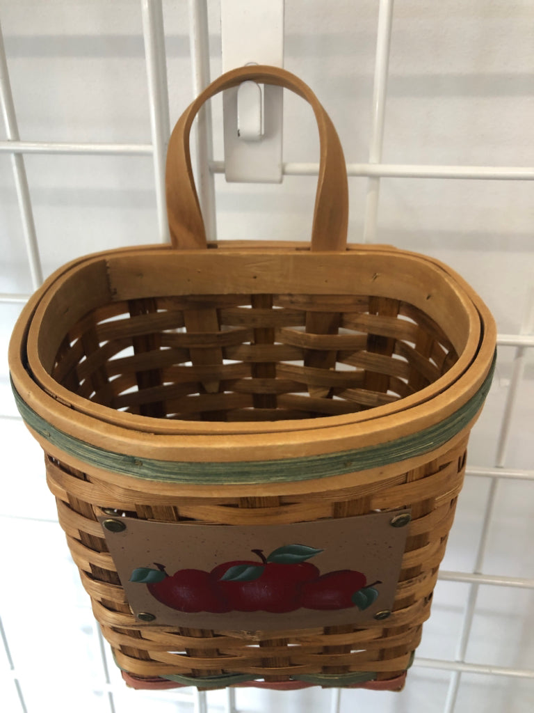 SMALL APPLE WALL HANGING BASKET.