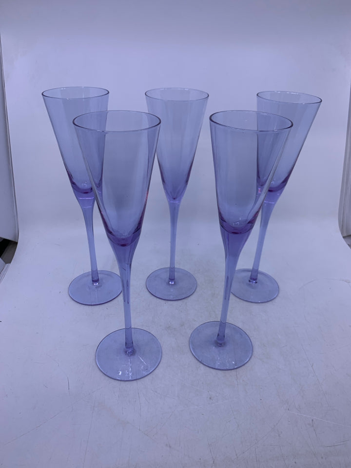 5 PURPLE TINTED CHAMPAGNE FLUTES.