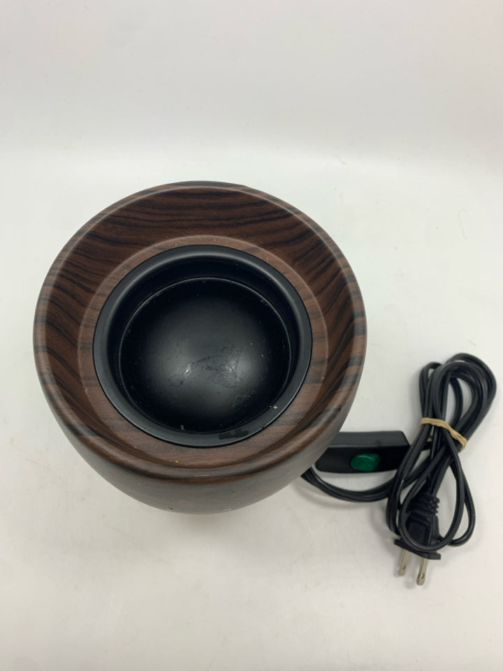 BROWN/BLACK WOOD SCENTERPIECE WAX MELTER.