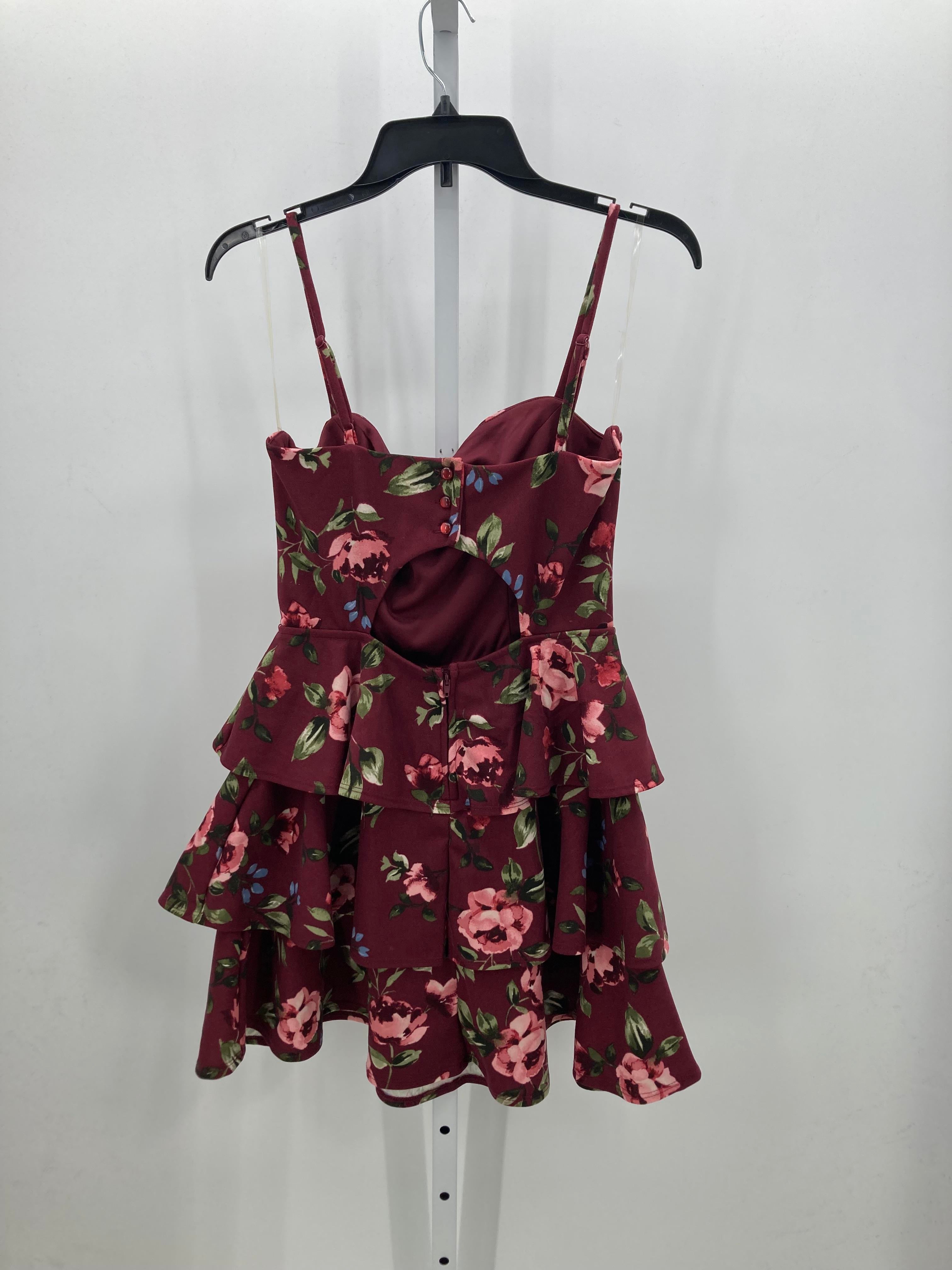 Trixxi Size Medium Juniors Sleeveless Dress