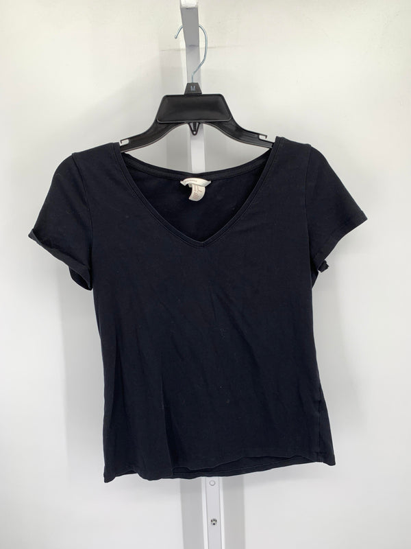H&M Size Medium Misses Short Sleeve Shirt