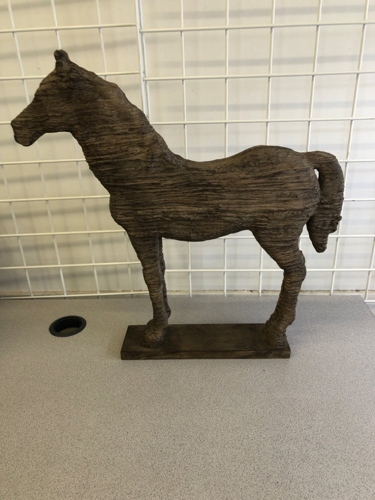 RUSTIC HORSE SHELF DECOR.
