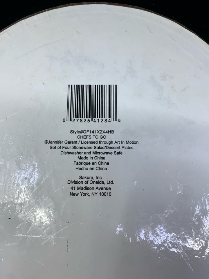 4 CHEFS TOGO SALAD/DESSERT PLATES.