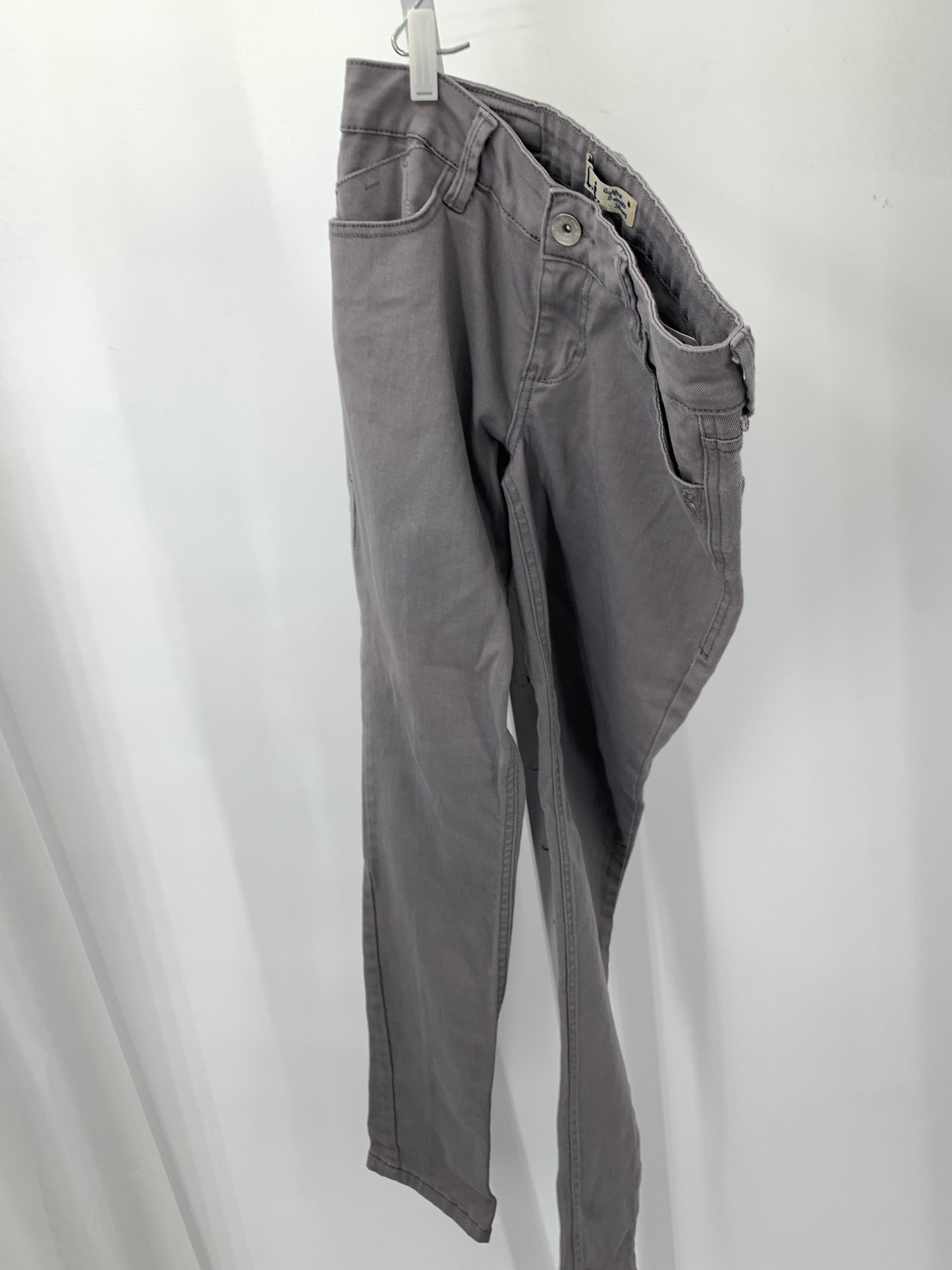 L.E.I. Size 5 Juniors Jeans