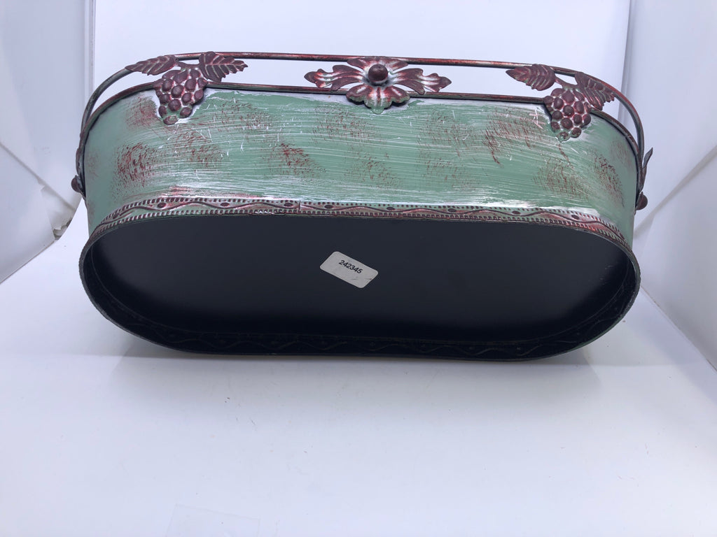 GREEN EMBOSSED BUCKET W GRAPE PATTERN.