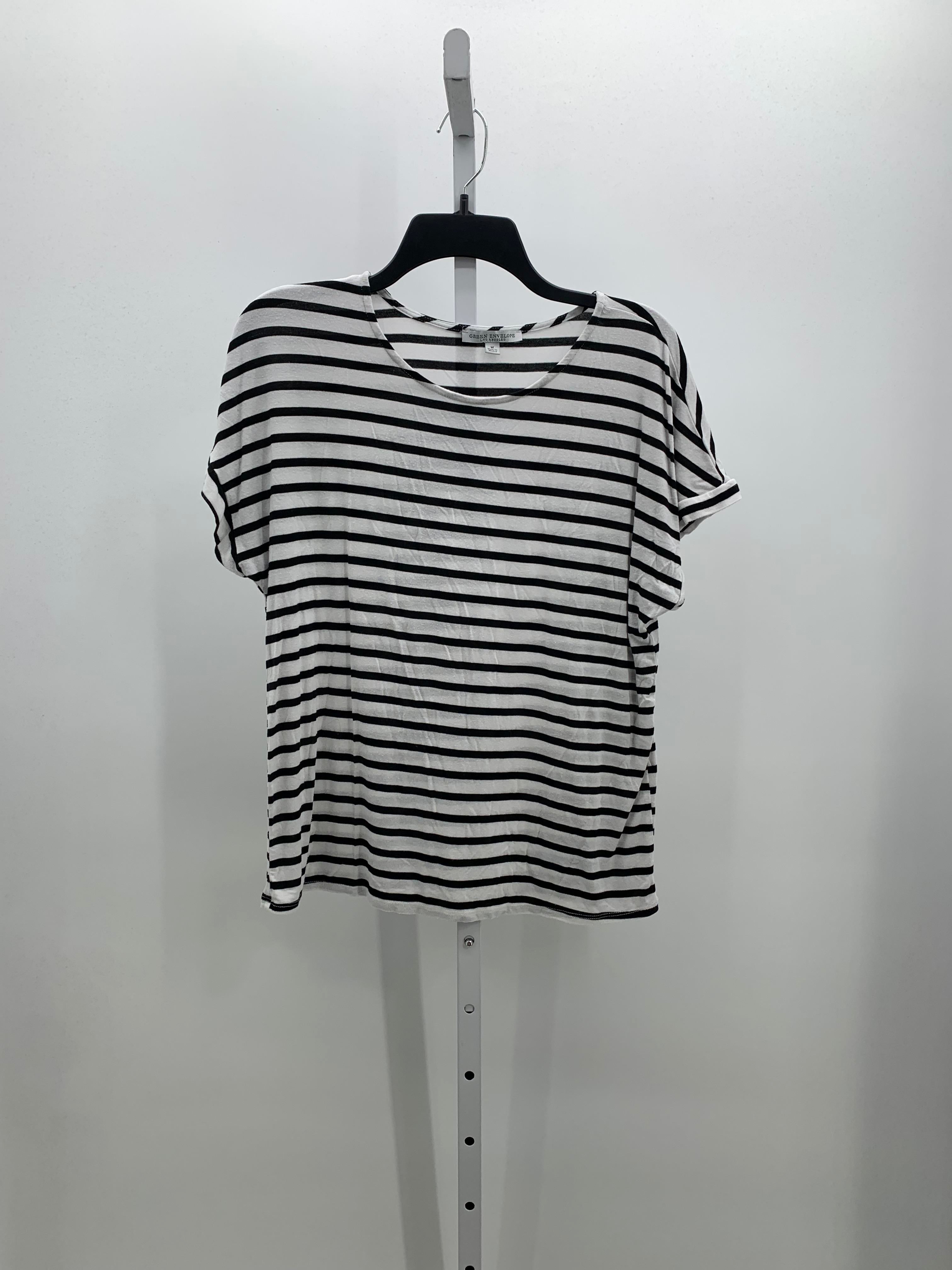 Green Envelope Size Medium Misses Short Sleeve Shirt