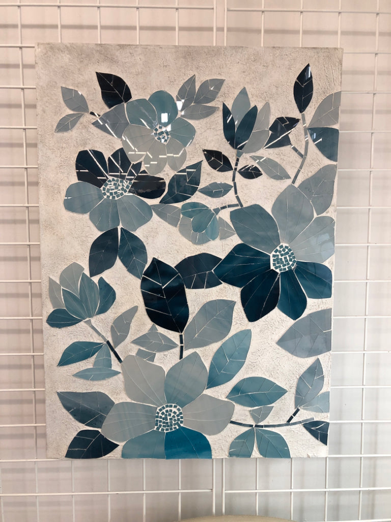 NWT BLUE FLOWER MOSAIC WALL-HANGING.