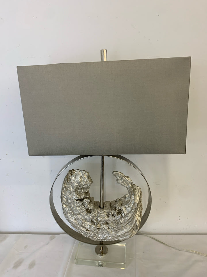 SILVER ABSTRACT LAMP W SQUARE SHADE.