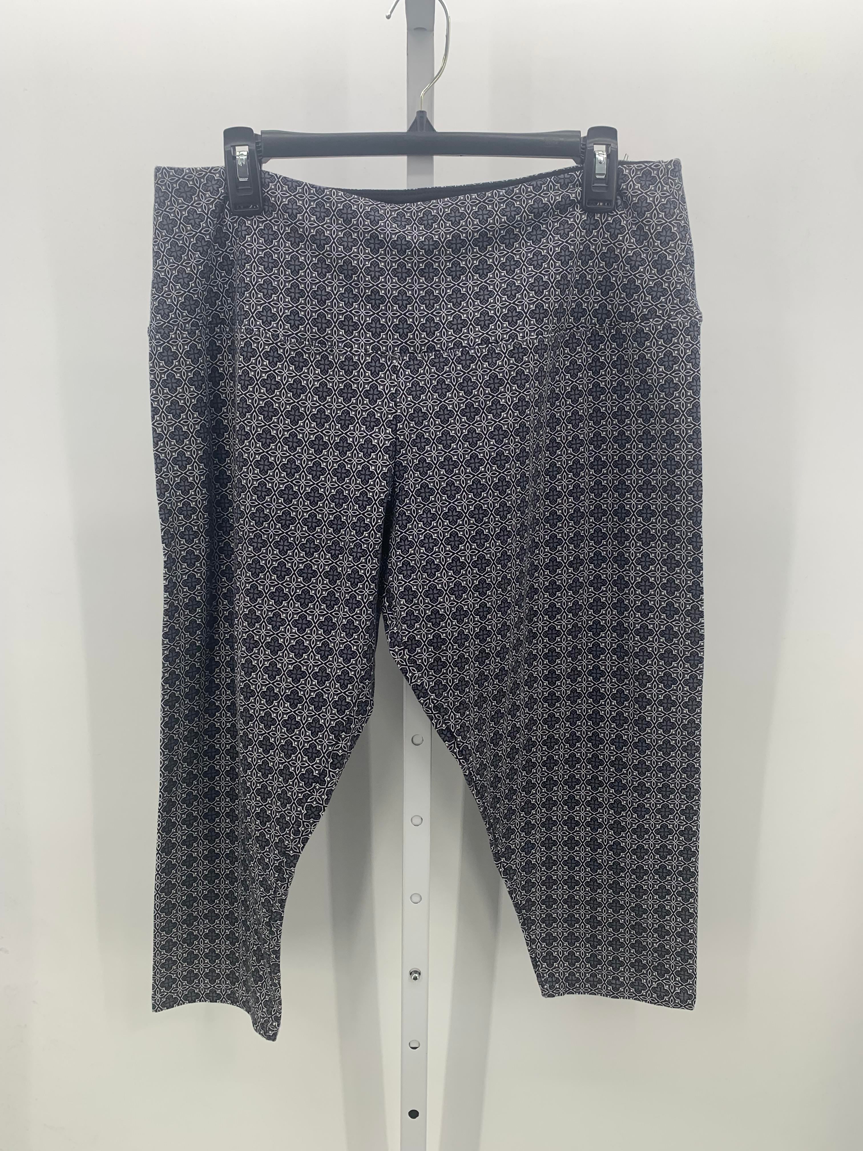 db Size 2X Womens Capri Pants