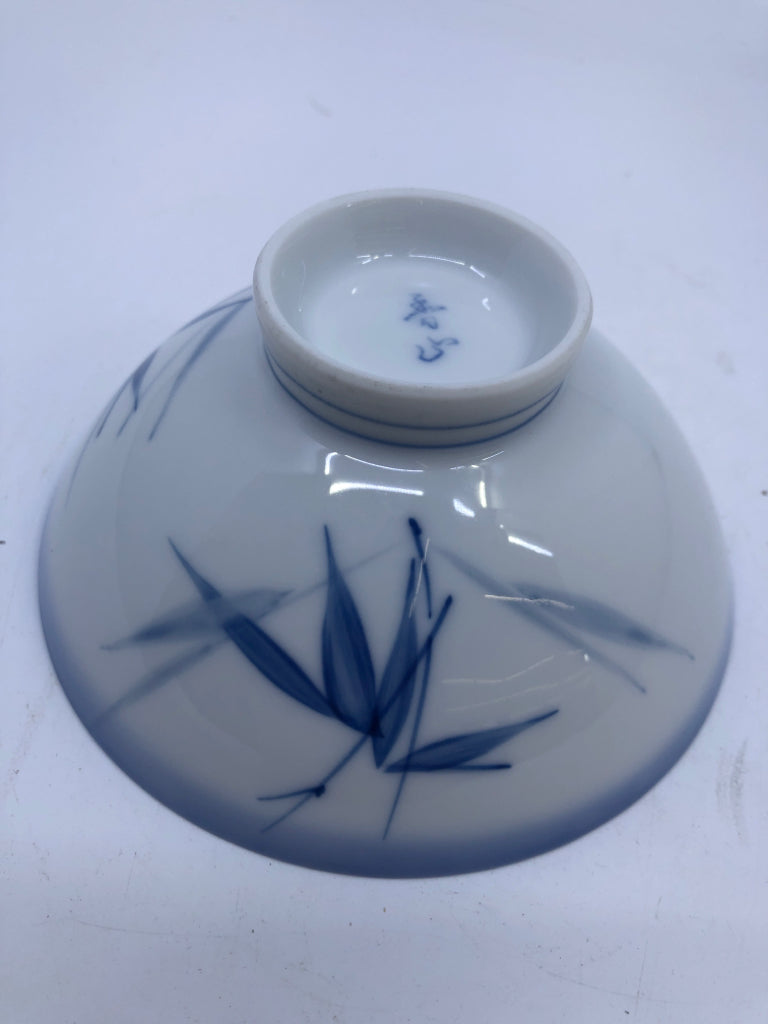 BLUE BAMBOO AND LEAVES BOWL.