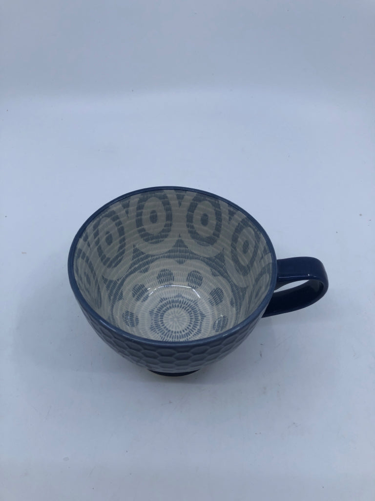 HONEYCOMB BLUE MUG.