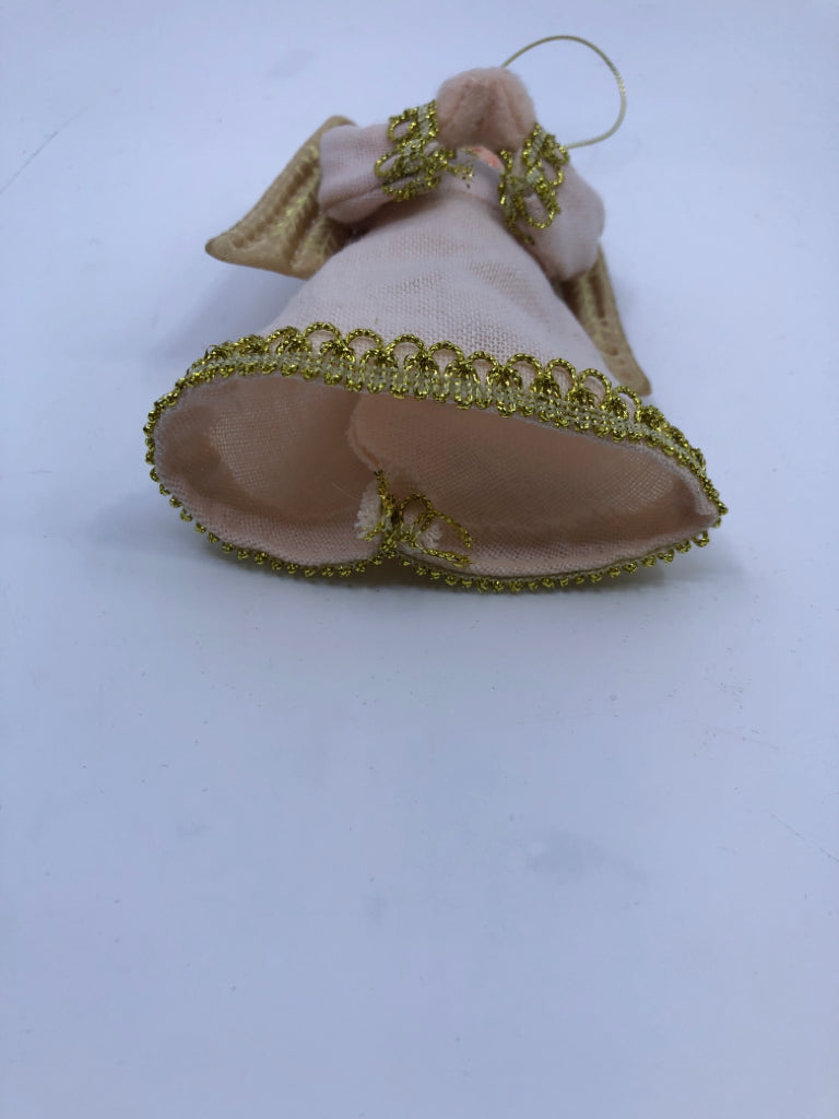 ANGEL FABRIC ORNAMENT.
