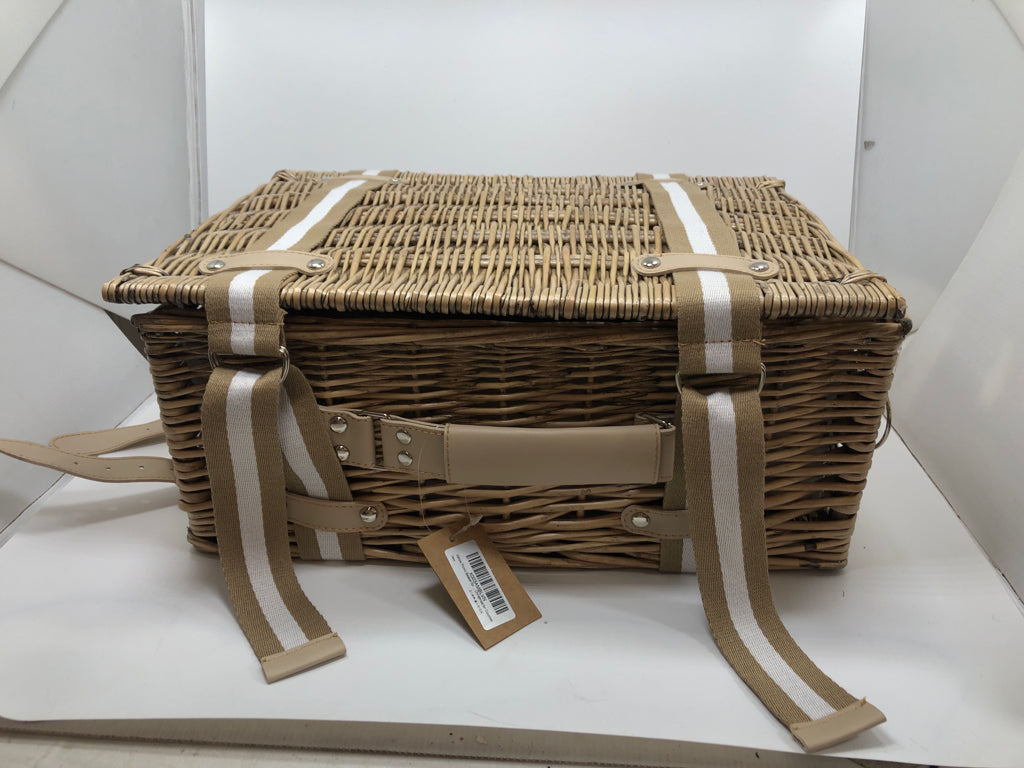 WICKER PICNIC BASKET KIT W/SVC FOR 2.