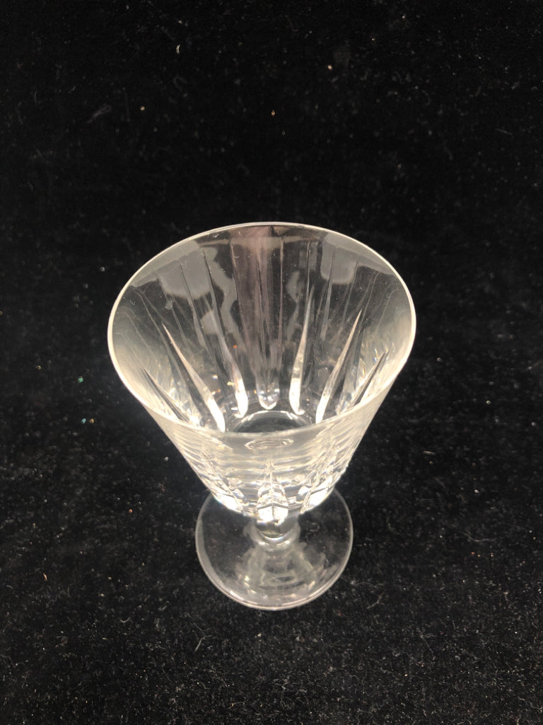 4 SHORT CUT GLASS WINE GLASSES.