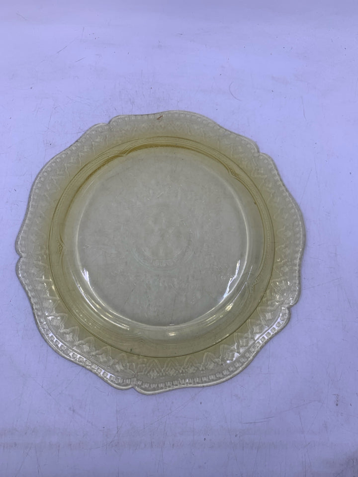 VTG YELLOW PRESSED GLASS PLATTER.