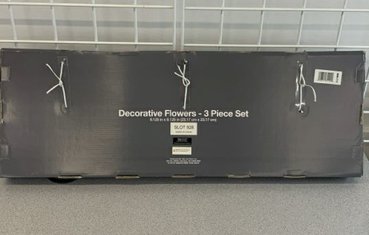 NIB BLUE WOOD WALL FLOWER WALL DECOR.