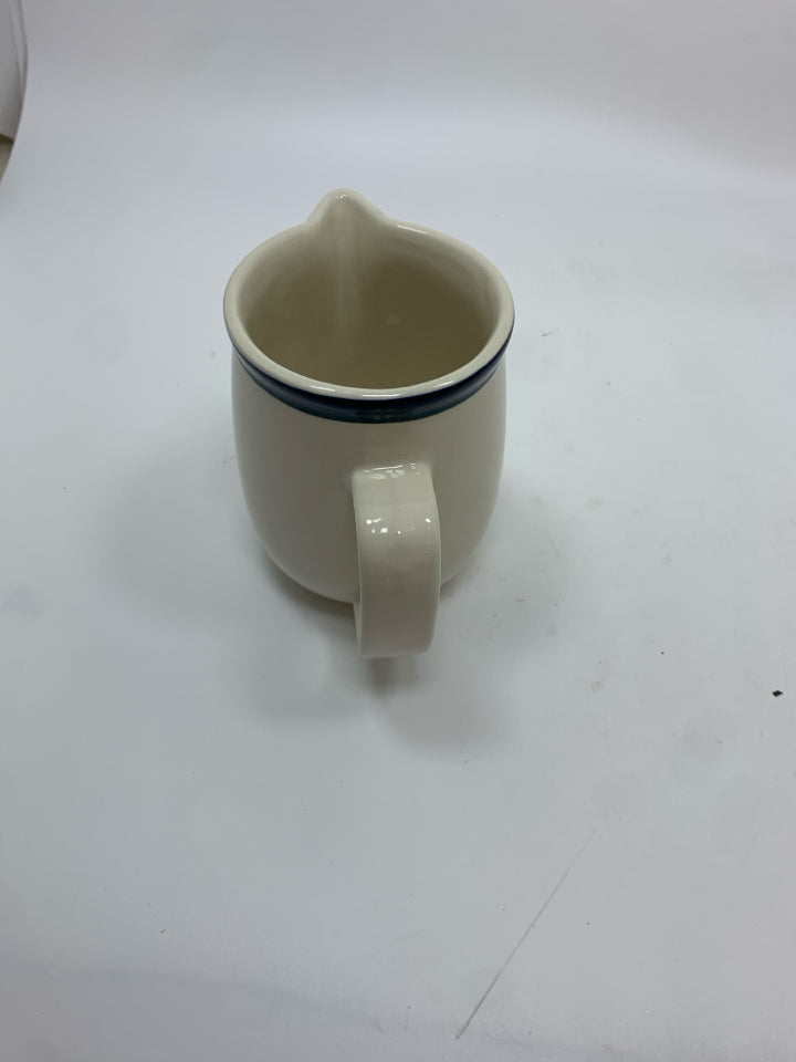 2PC CREAM BLUE RIM SUGAR CREAMER SET.