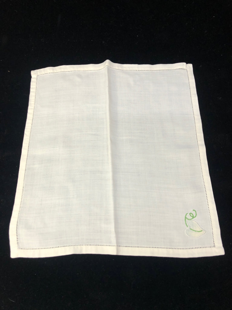 4PC WHITE SATIN NAPKIN SET W/LEAF DESIGN.