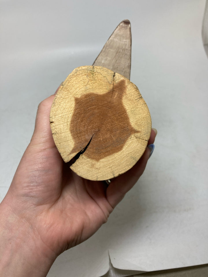 CARVED/PAINTED MORNING DOVE ON STUMP.