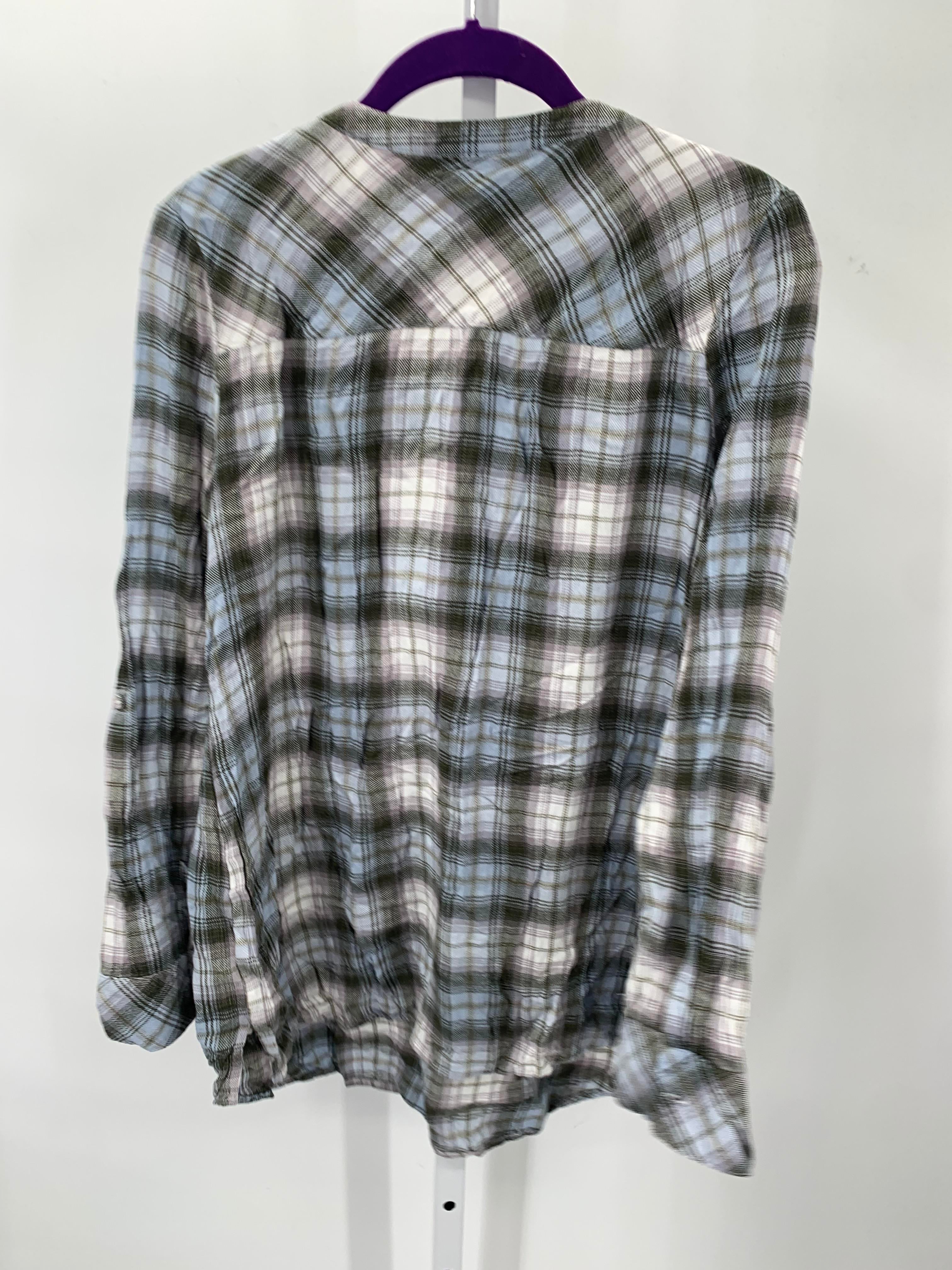 Motherhood Green Size Medium Maternity Long Sleeve Shirt