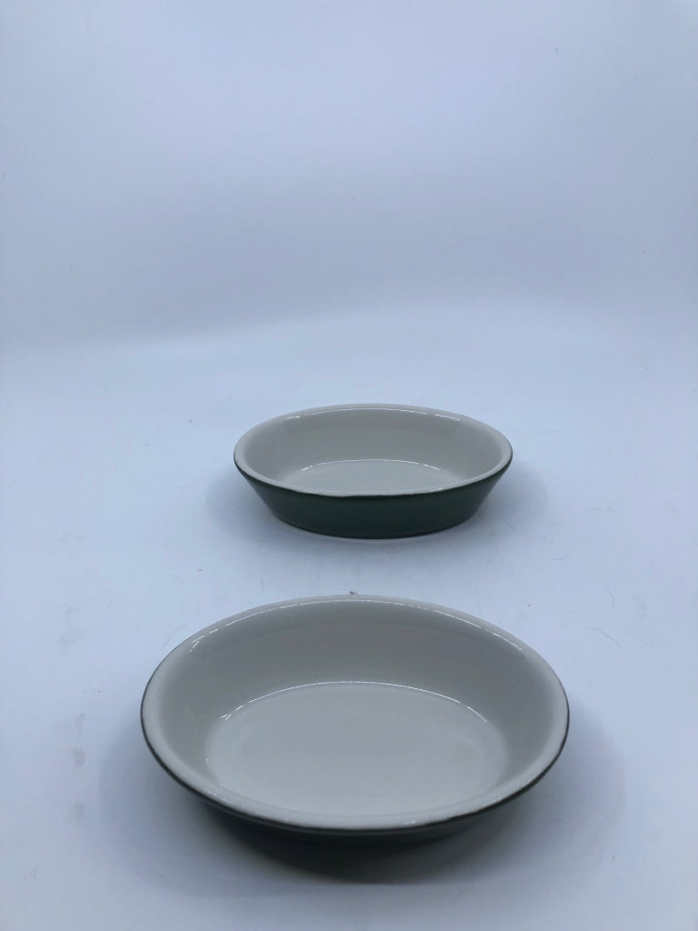 2 VTG GREEN OVAL BAKING DISHES.