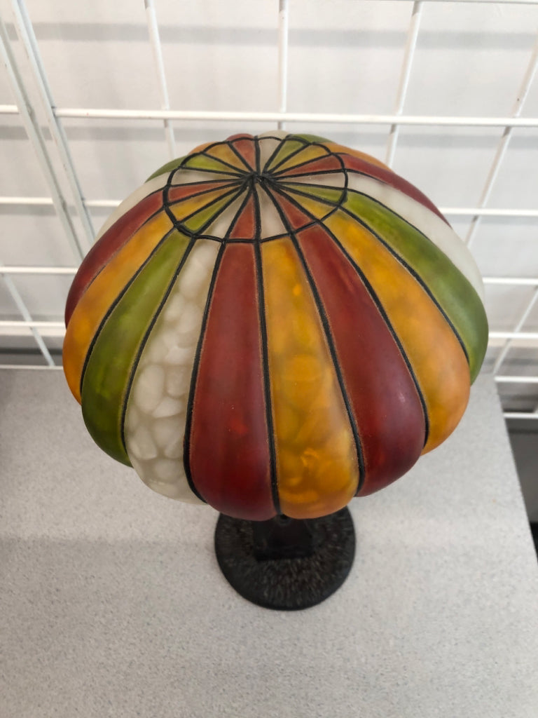 STAINED GLASS HOT-AIR BALLOON LAMP.